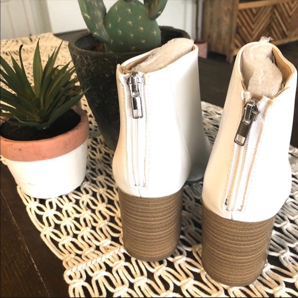 White vegan Leather Ankle Booties - Picture 3 of 3